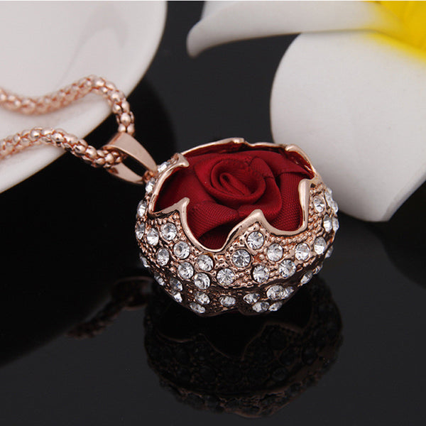 European Rose Design Pendant Necklace Fashion Crystal long Sweater chain Woman Fashion Jewelry Wholesale&Retail