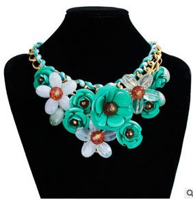 2017 Luxury Beautiful Maxi wedding Necklace Colorful Enamel Rhinestone Hand knitting Flower Big Choker Necklace Boho Jewelry