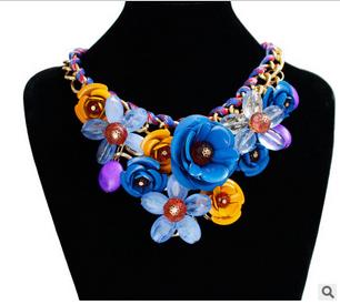 2017 Luxury Beautiful Maxi wedding Necklace Colorful Enamel Rhinestone Hand knitting Flower Big Choker Necklace Boho Jewelry